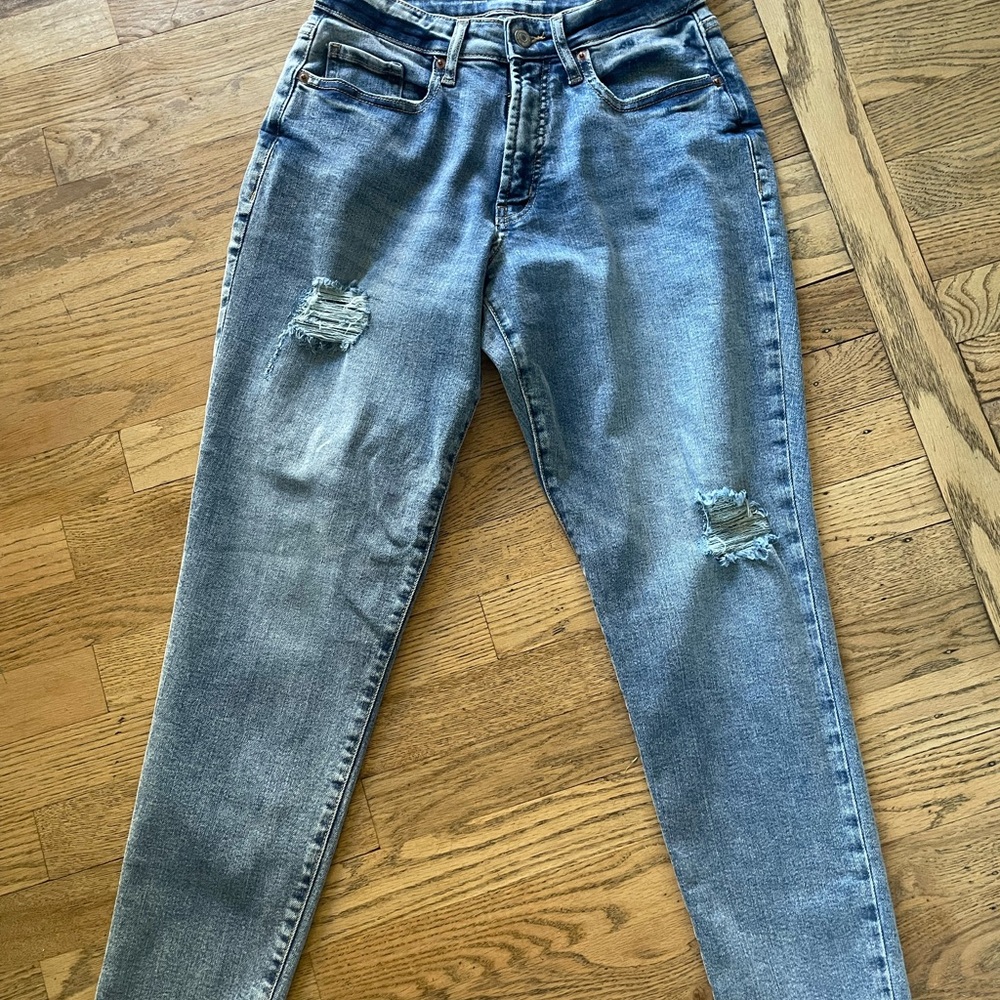 NWT Curvy OG Straight Distressed High Rise Jeans